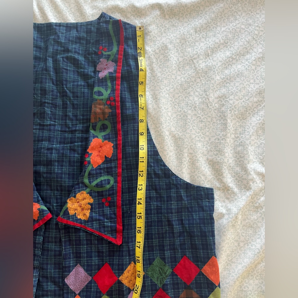 Autumn Themed Vest - Picture 6 of 6